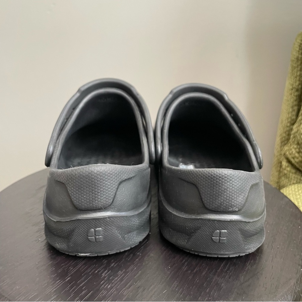 SHOES FOR CREWS Unisex Black Zinc Clogs / Size: W7 M5 - Picture 8 of 10